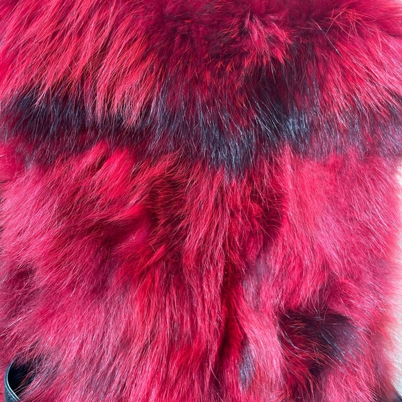 Open Back Belted Fur Vest - Picture 4 of 6